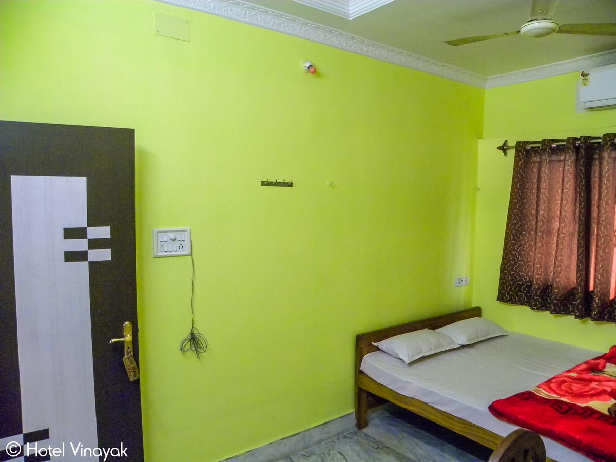 Hotel Vinayak Māldah Zewnętrze zdjęcie